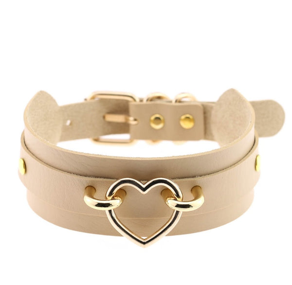Choker med gullhjerte Beige