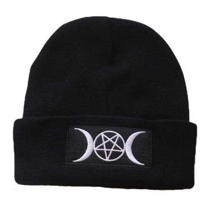 Triple Moon Beanie svart YouAreCornyBye