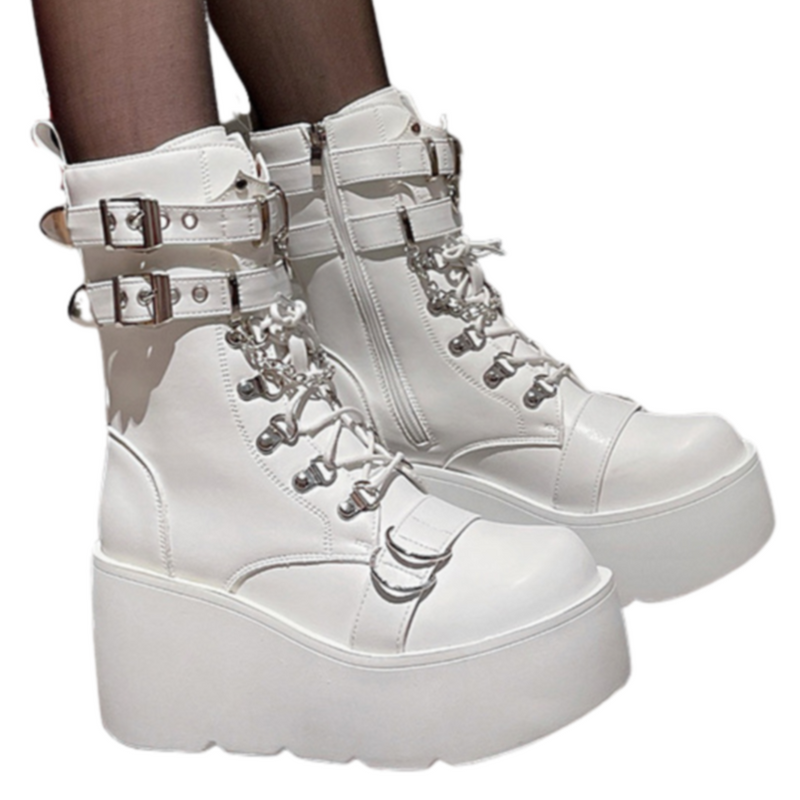 Love is Embarrassing Boots hvit YouAreCornyBye